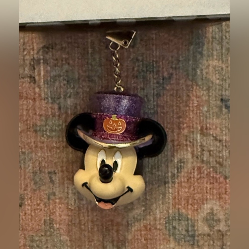 Disney X Baublebar Mickey Mouse 3D Head Halloween Purple Hat Bag Charm/KeyChain - Picture 7 of 10